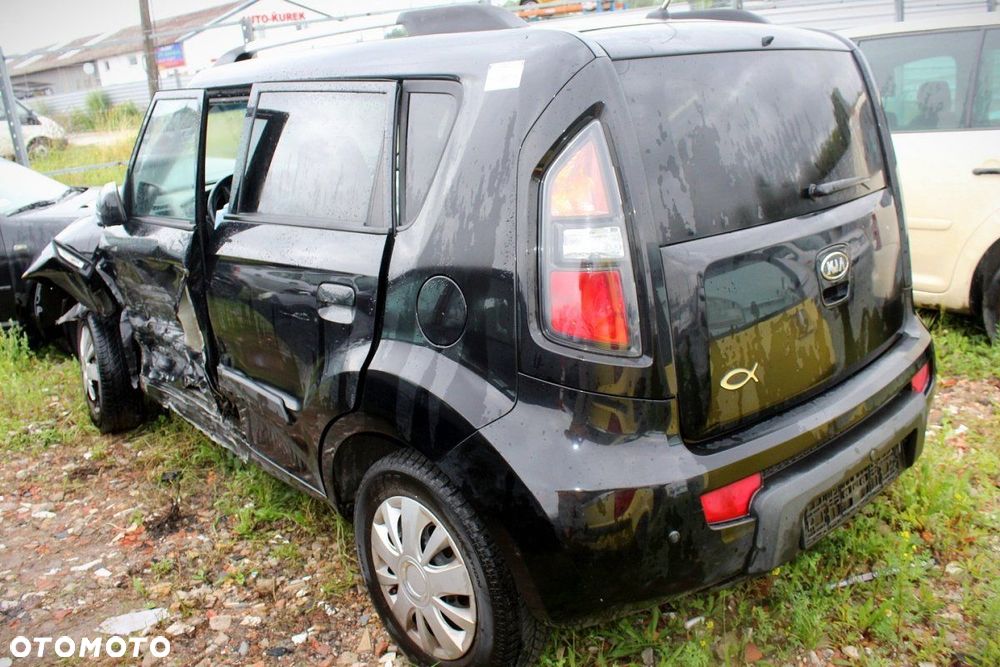 Kia Soul I AM 2009 1.6i G4FC Crossover 5-drzwi (MASKA, ZDERZAK, LAMPA, BŁOTNIK, DRZWI, SZYBA, FOTEL) - 4