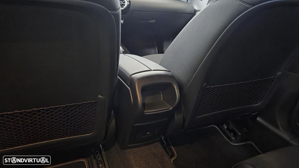Mercedes-Benz A 250 - 18