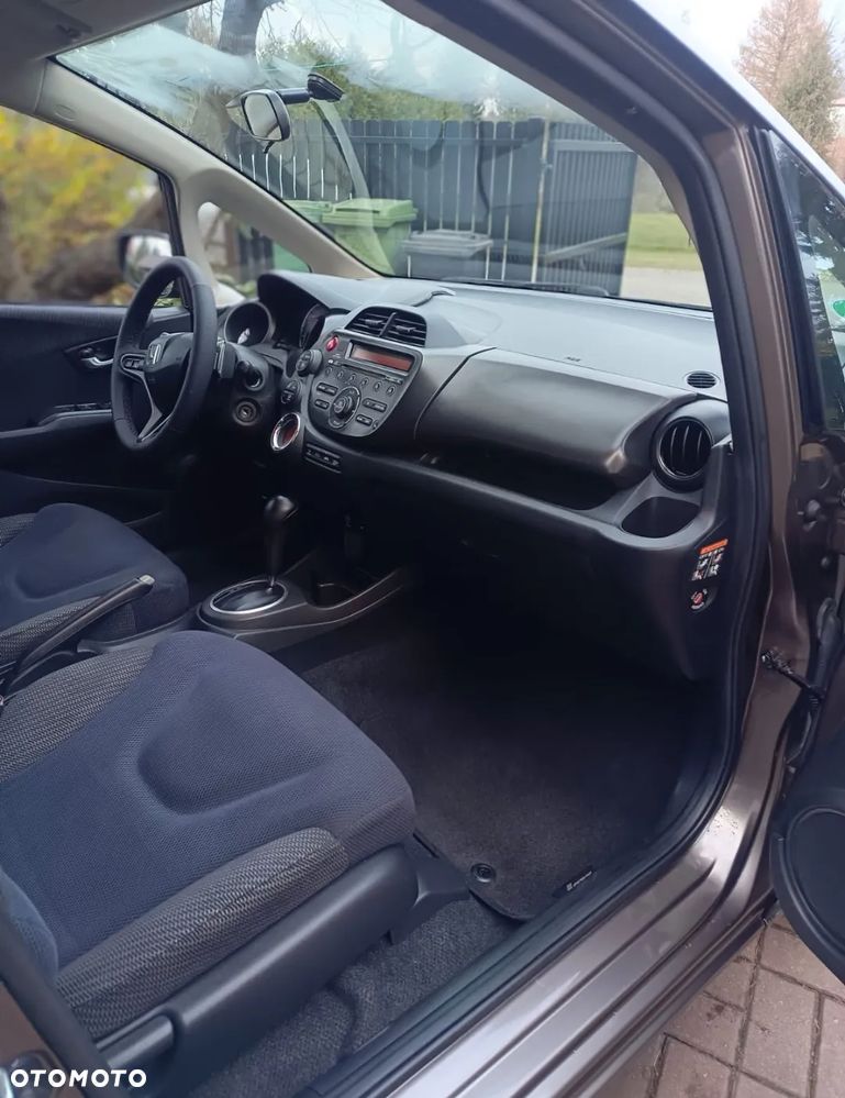 Honda Jazz ver-1-4-automatik-goal - 28