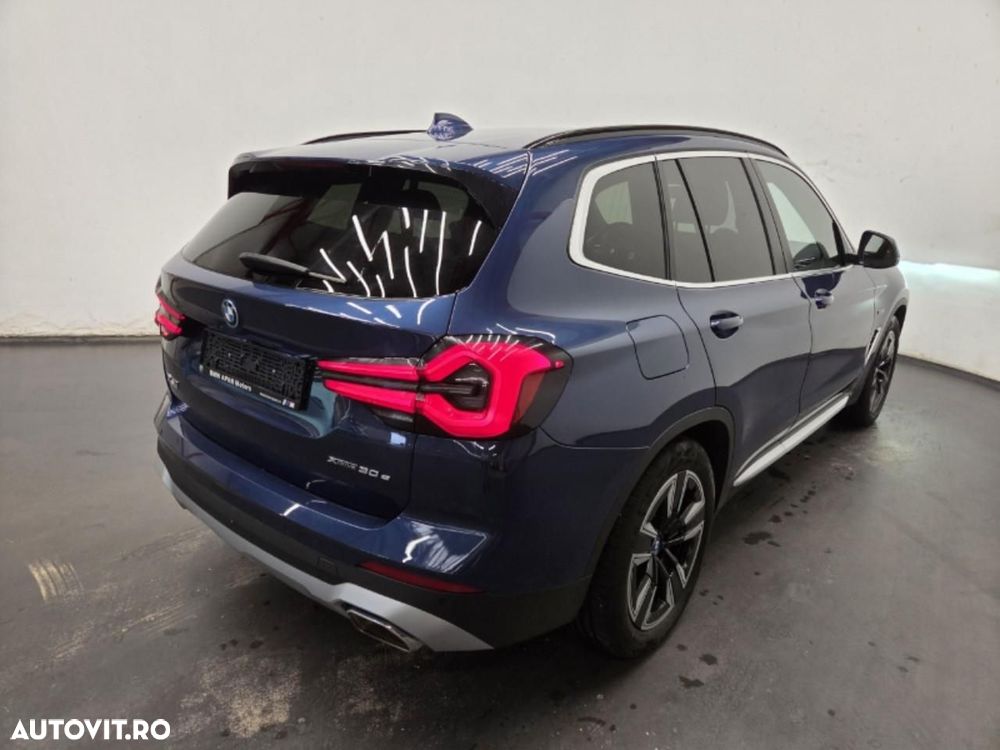 BMW X3 xDrive30e AT PHEV - 4