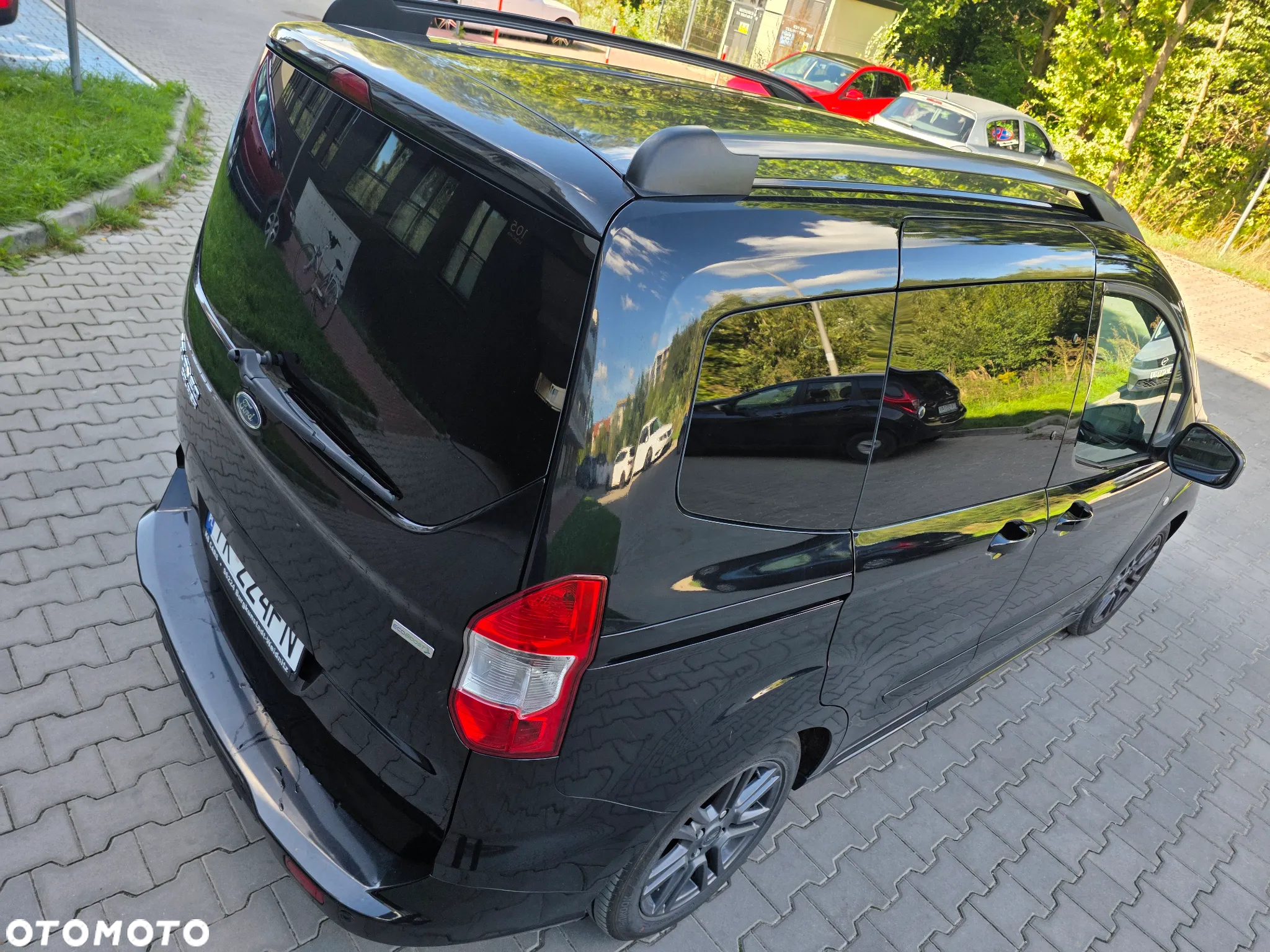Ford Tourneo Courier 1.0 EcoBoost S&S Sport - 8