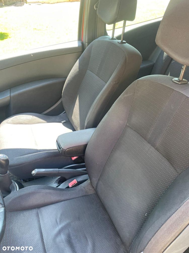 Renault Clio - 7