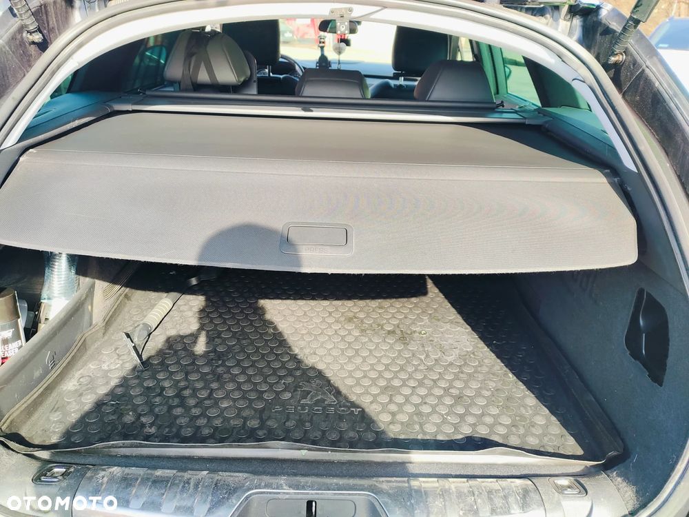 Peugeot 508 1.6 T Allure - 12