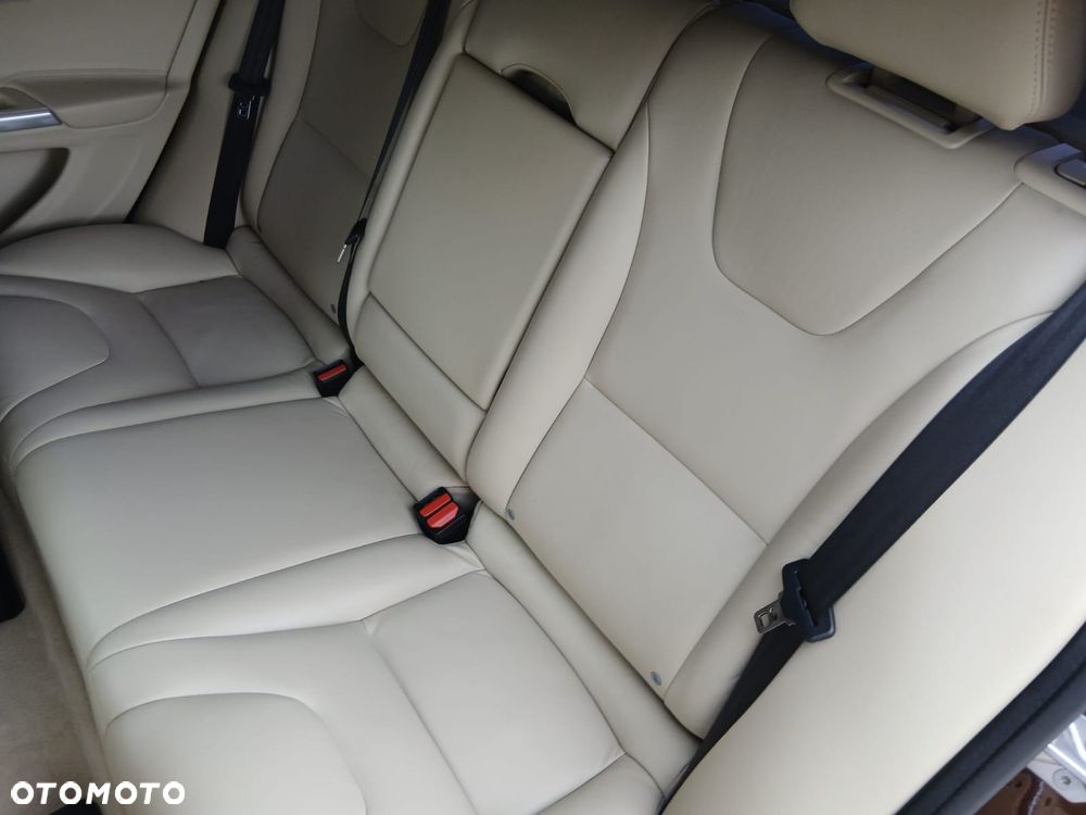 Volvo V60 Cross Country D3 Summum - 30
