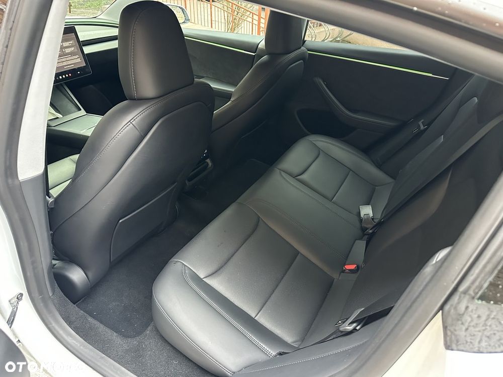 Tesla Model 3 Langstreckenbatterie Allradantrieb Dual Motor - 11