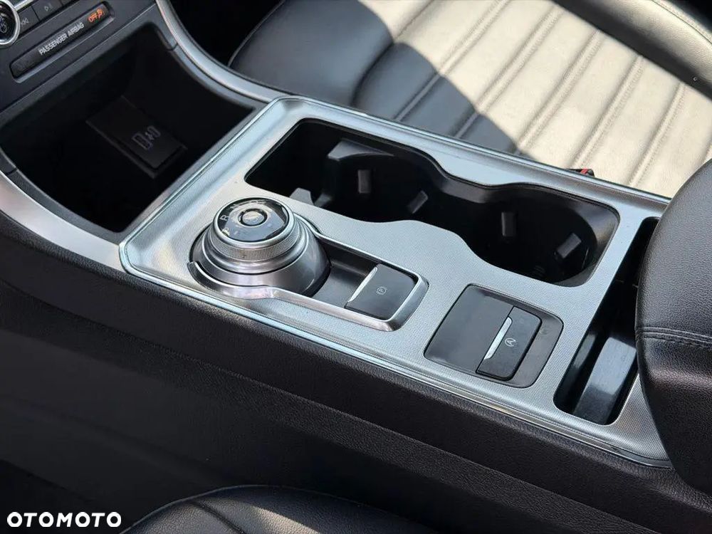 Ford Edge - 17