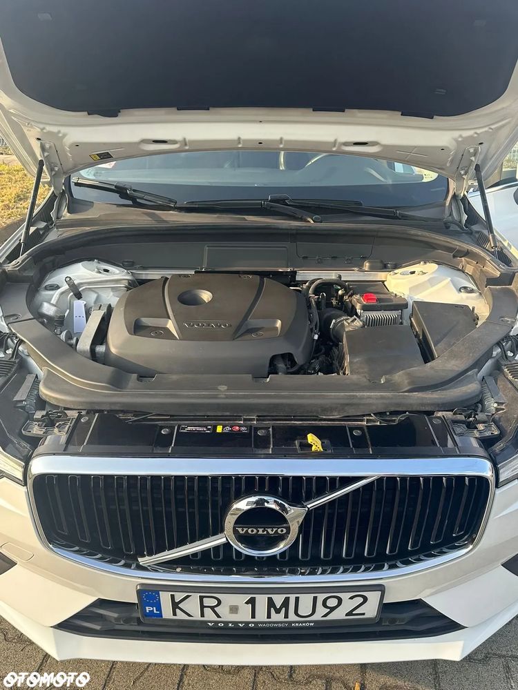 Volvo XC 60 T4 Momentum Pro - 12