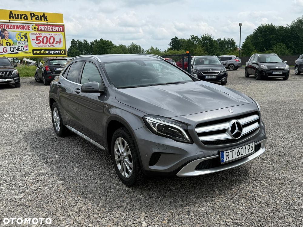 Mercedes-Benz GLA 200 7G-DCT Activity Edition - 11