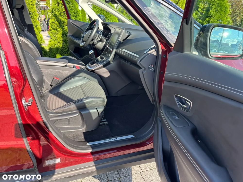 Renault Grand Scenic ENERGY TCe 130 INTENS - 32