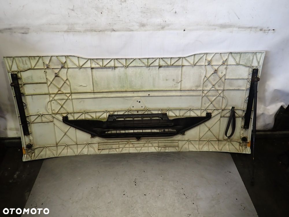 MASKA GRILL RENAULT MIDLUM 4.1 - 9