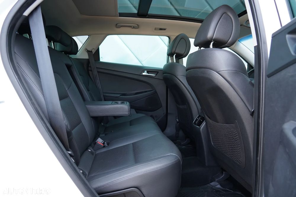 Hyundai Tucson blue 1.7 CRDi 2WD Style - 14