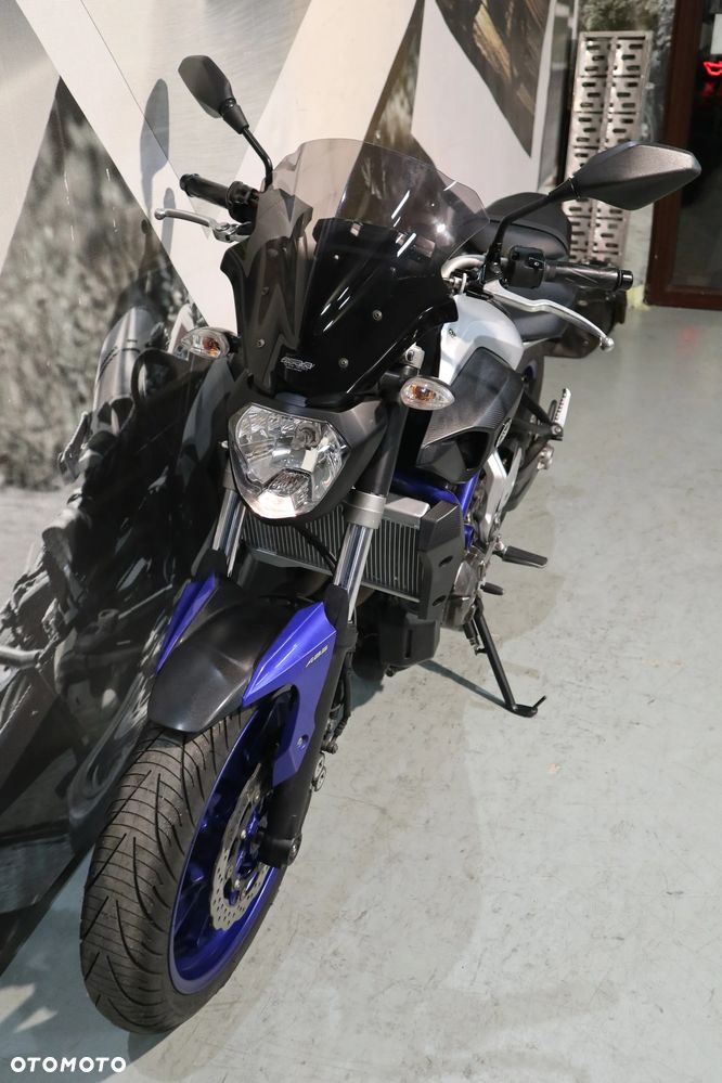 Yamaha MT - 4