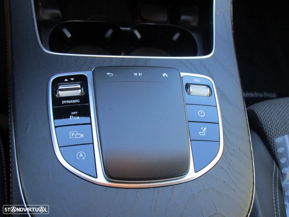 Mercedes-Benz E 220 d Avantgarde+ - 29