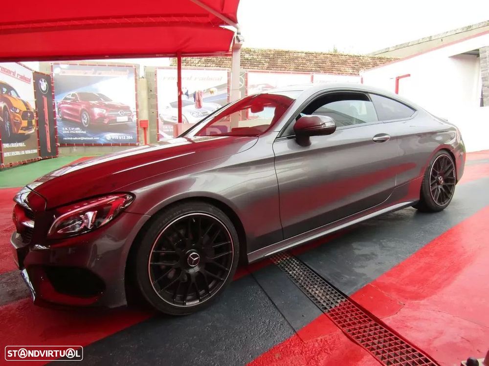 Mercedes-Benz C 220 d AMG Line - 4