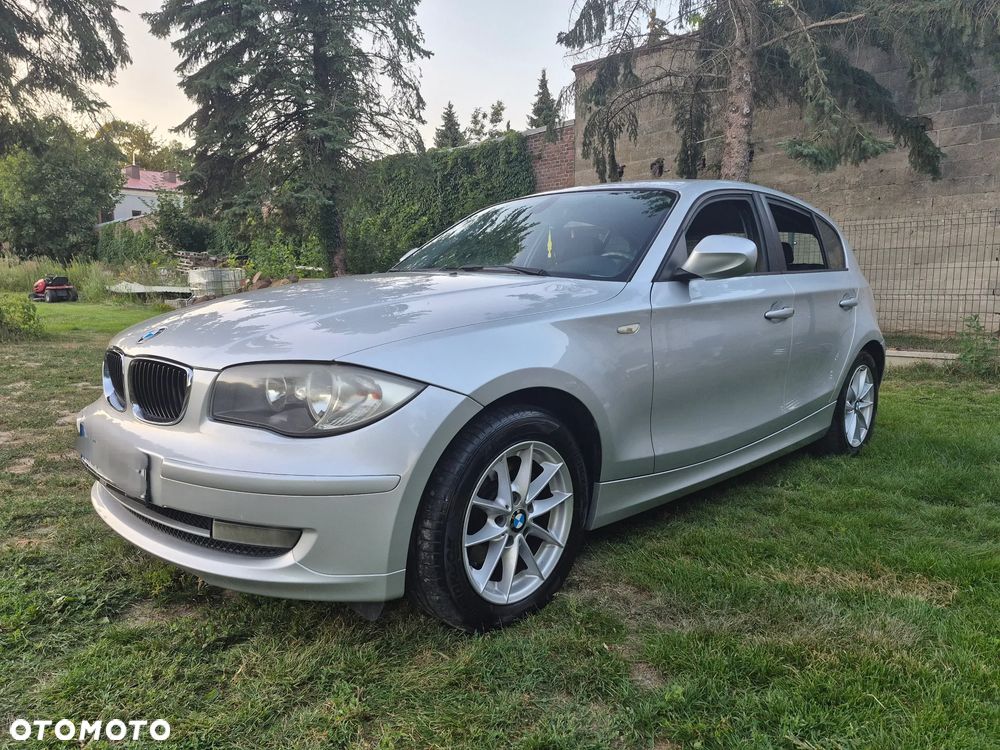 BMW Seria 1 118i - 1
