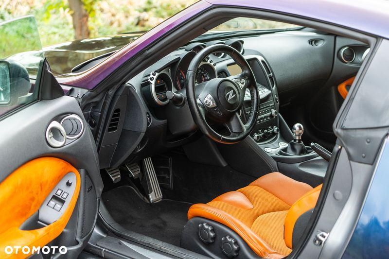 Nissan 370 Z Standard - 10