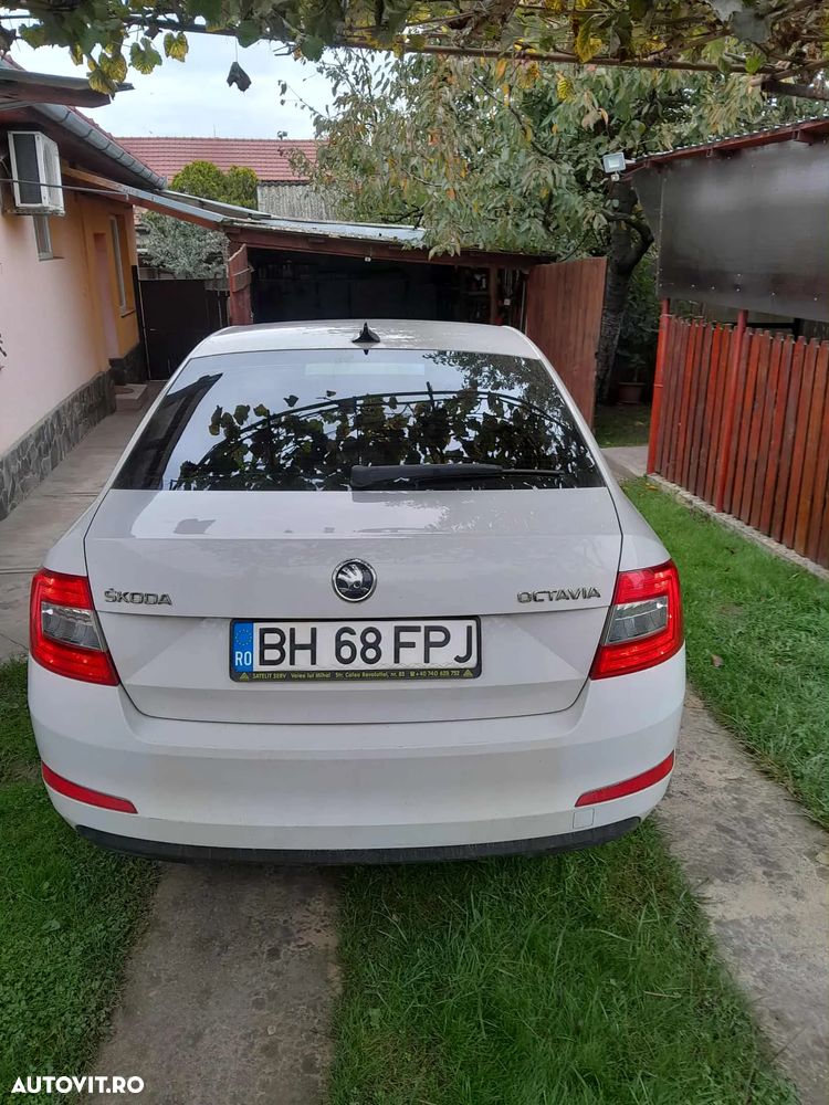 Skoda Octavia 1.6 TDI Ambition - 4