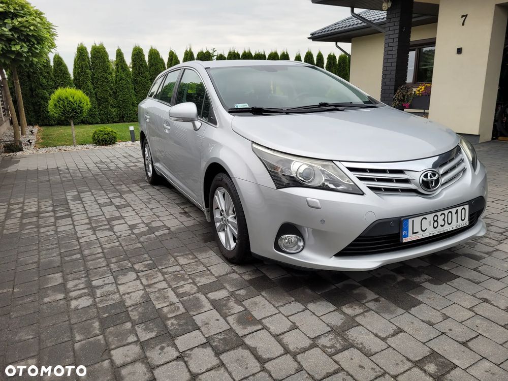 Toyota Avensis - 2
