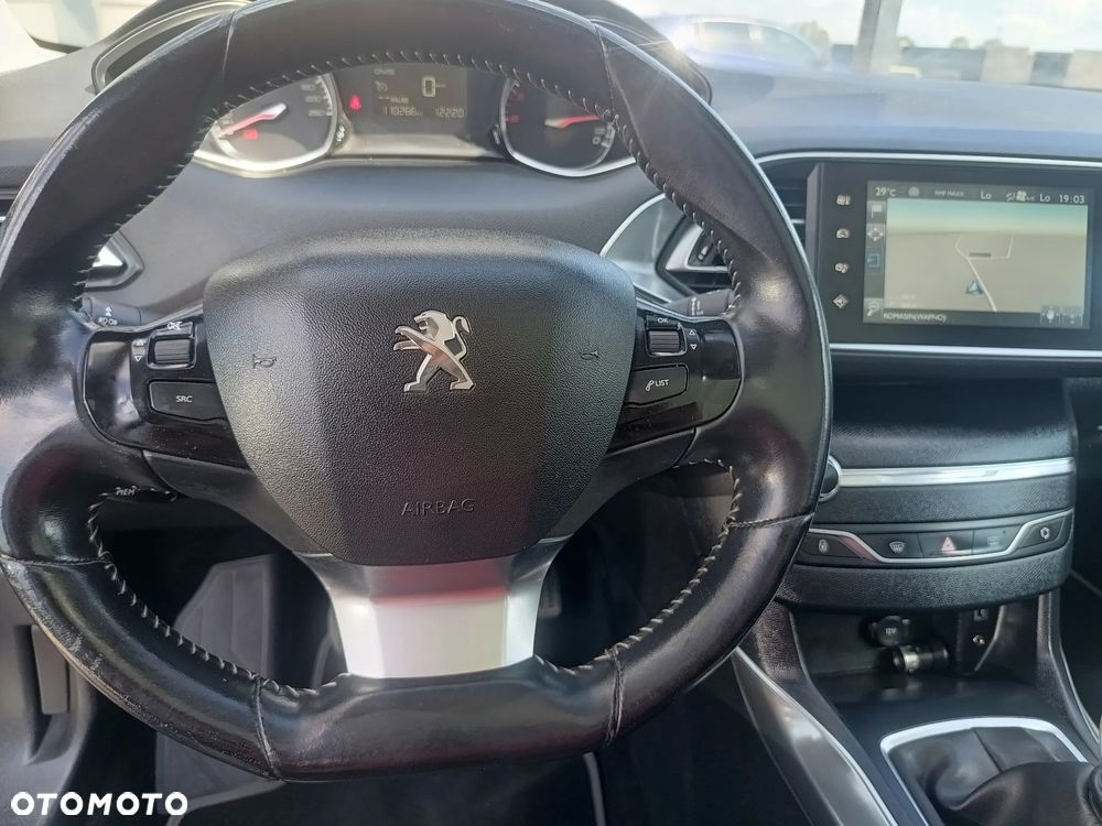 Peugeot 308 1.6 BlueHDi Allure S&S - 8