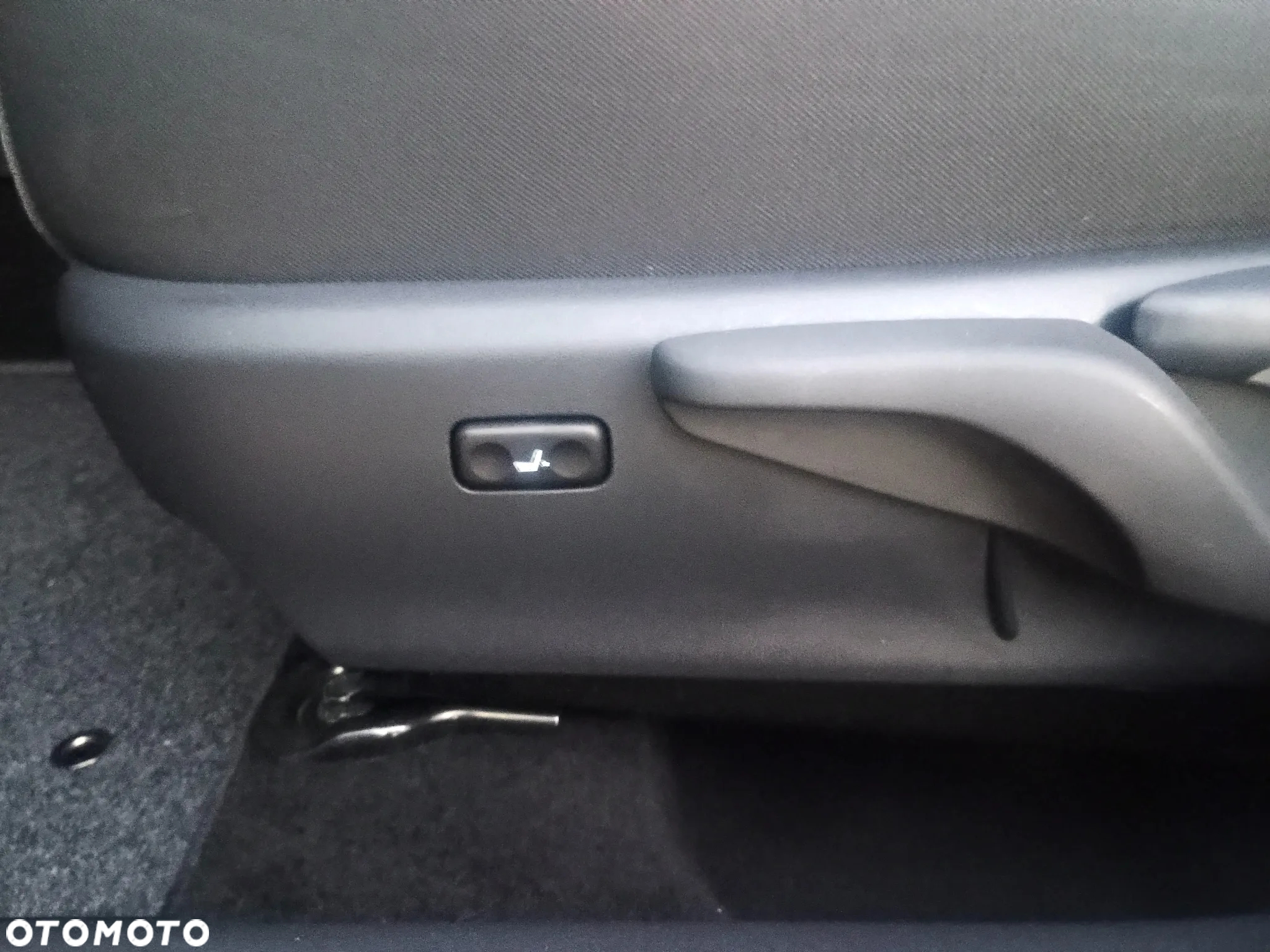 Toyota Auris 1.8 VVT-i Hybrid Automatik Executive - 28