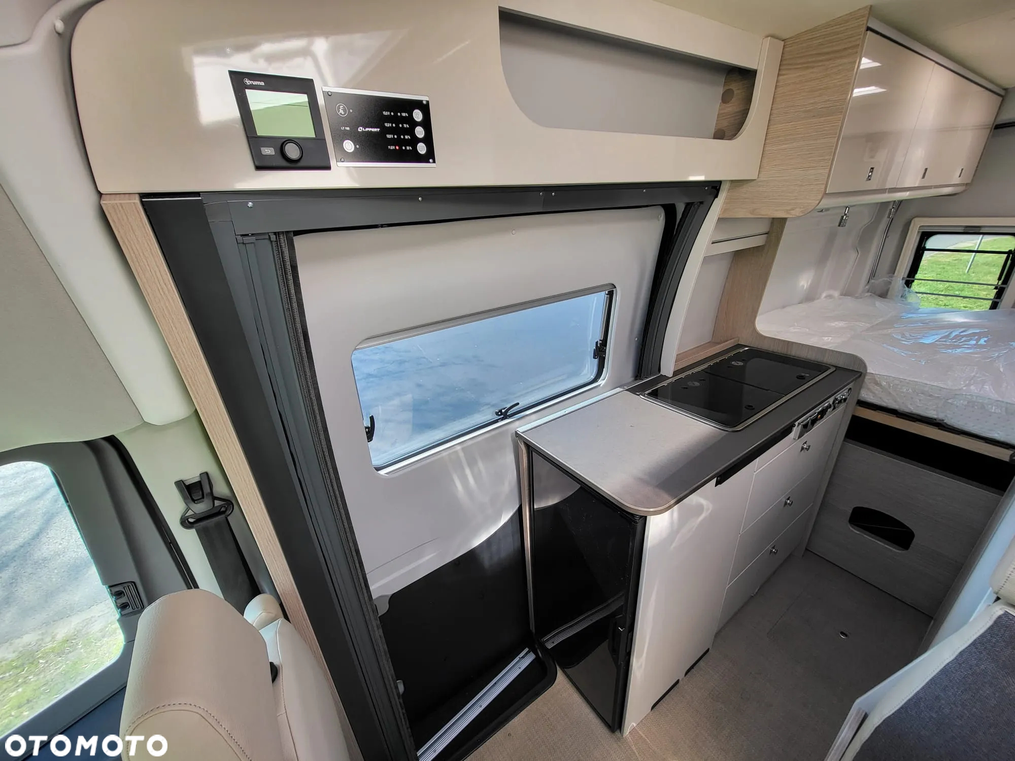 Burstner Lineo C 590 - 9