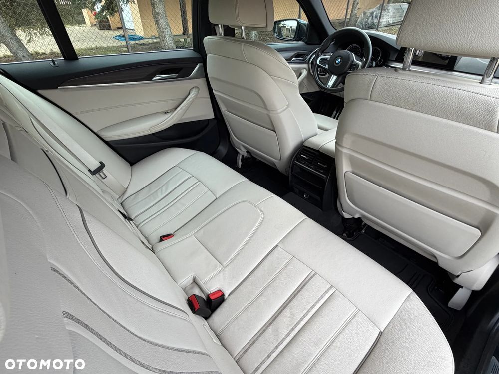 BMW Seria 5 525d M Sport sport - 14