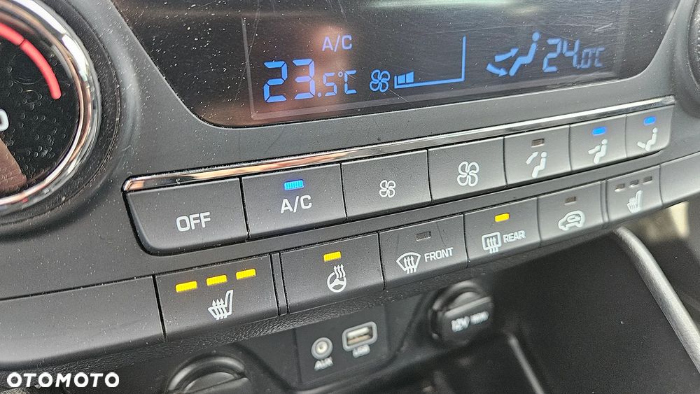 Hyundai Tucson 1.7 CRDI BlueDrive Comfort 2WD - 10