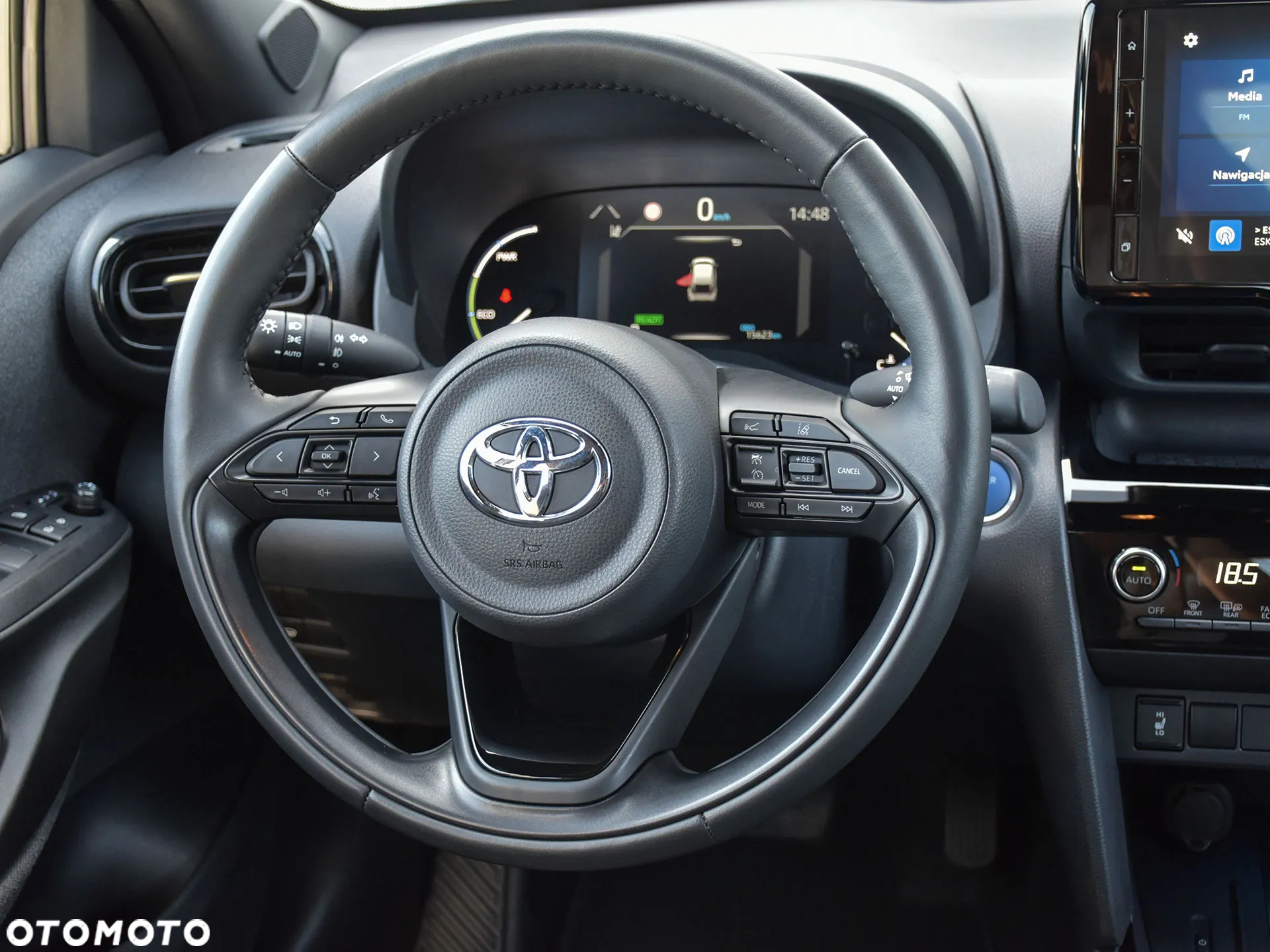 Toyota Yaris Cross Hybrid 1.5 Adventure - 17