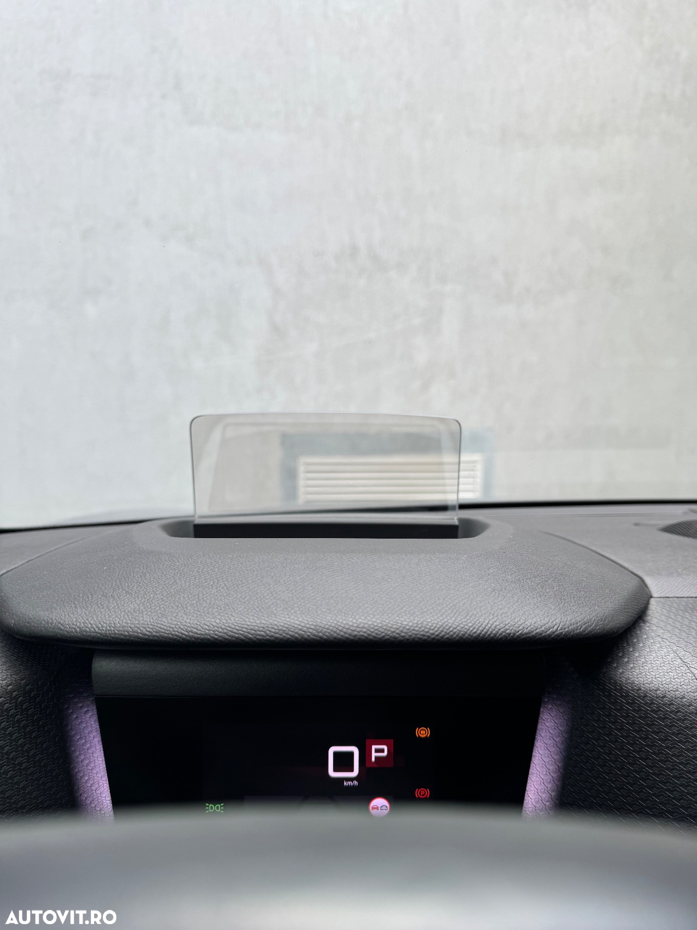 Citroën C4 BlueHDi 130 Stop&Start EAT8 SHINE - 31