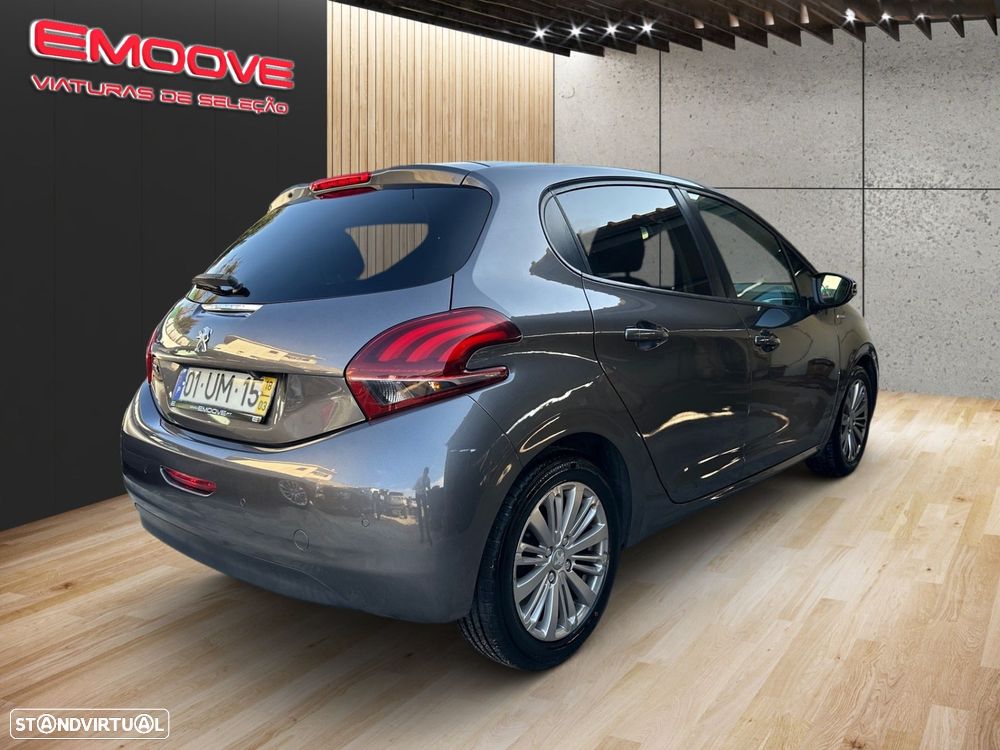 Peugeot 208 1.2 PureTech Style - 4