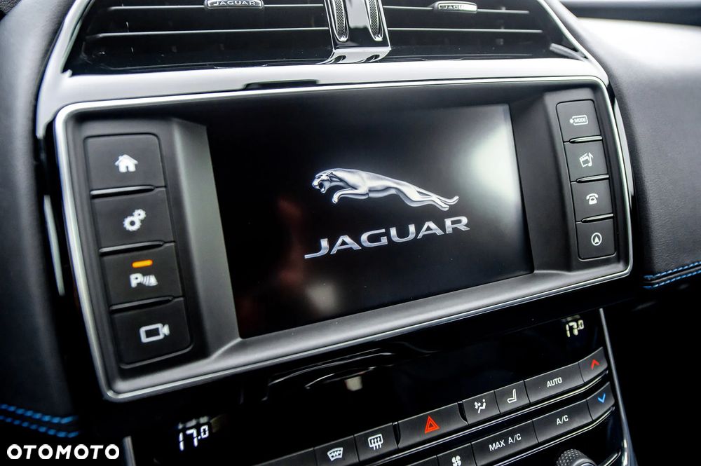 Jaguar XE 20d R-Sport Ingenium Edition - 37