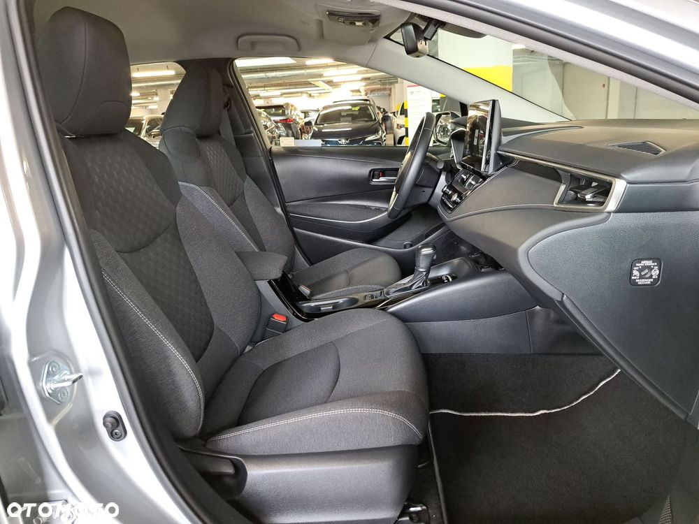 Toyota Corolla 1.8 Hybrid Comfort - 16
