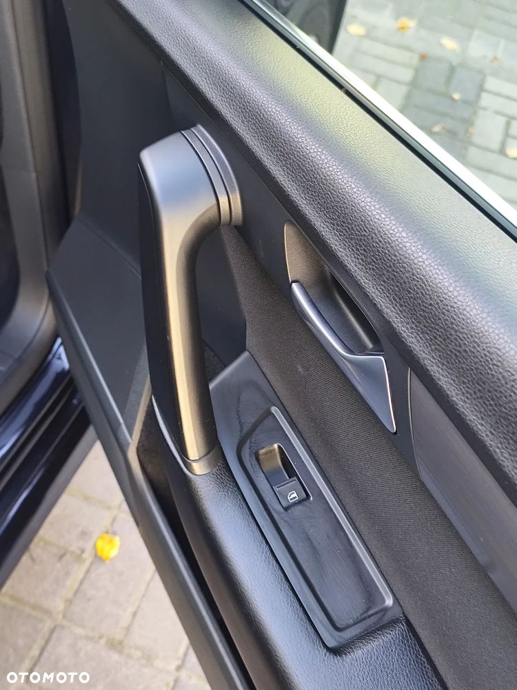 Volkswagen Passat - 21