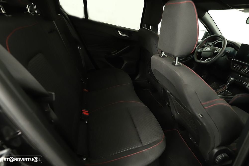 Ford Focus 1.0 EcoBoost MHEV ST-Line X Aut. - 18