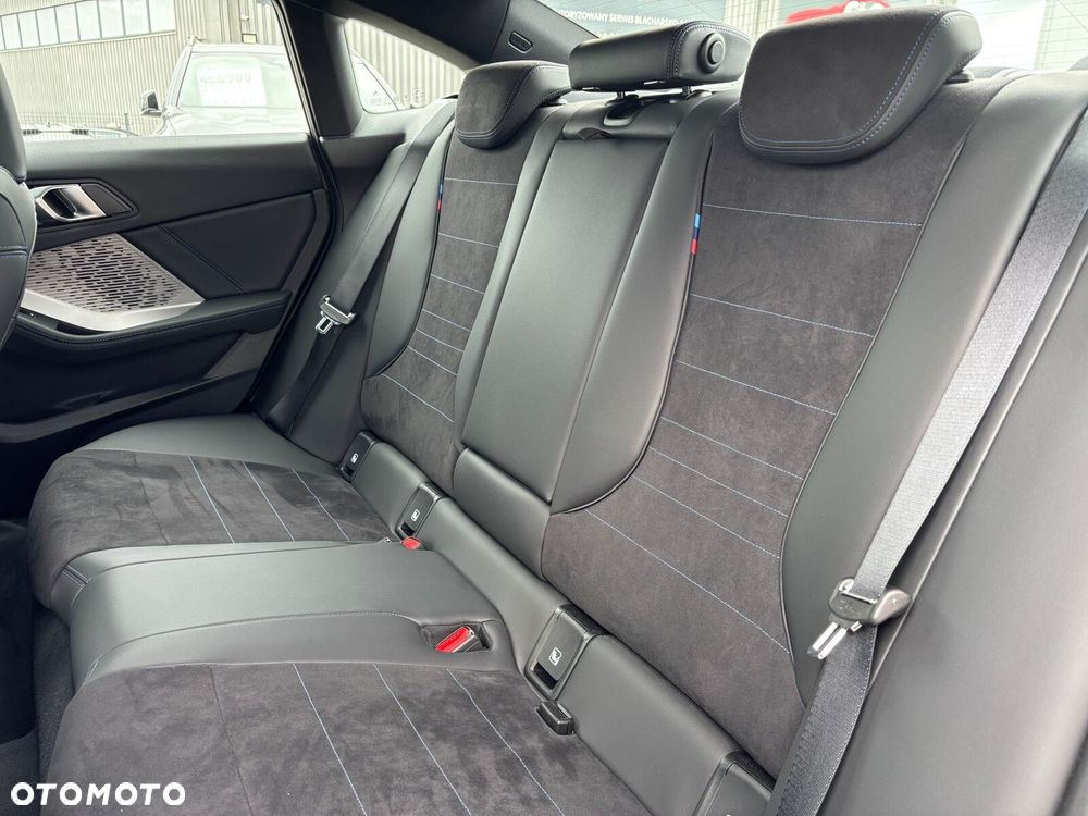 BMW Seria 2 - 16