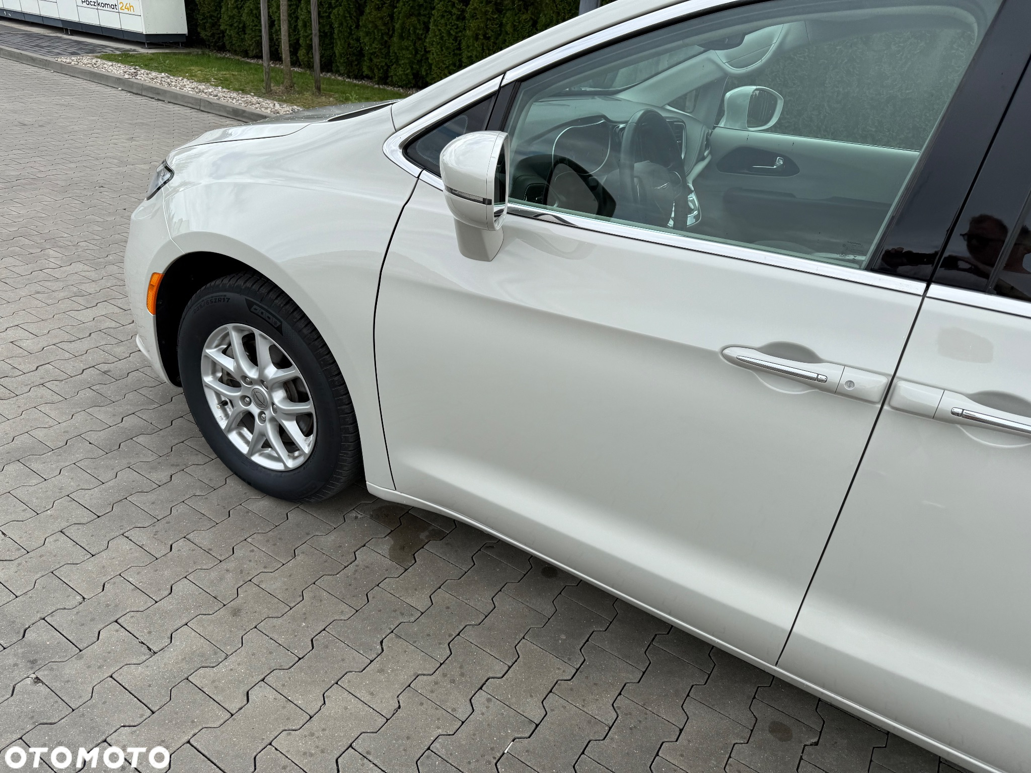 Chrysler Pacifica - 14
