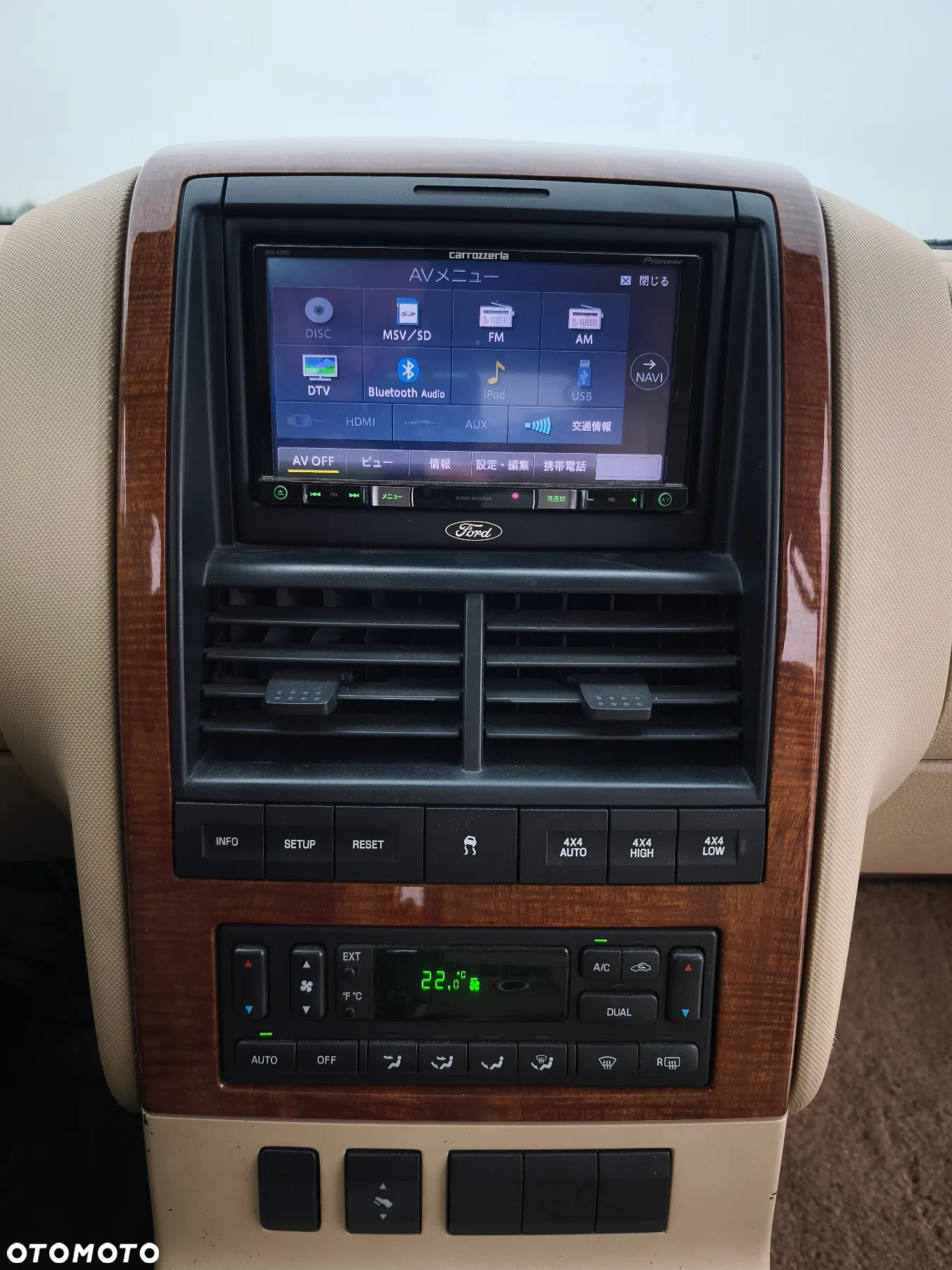 Ford Explorer 4.6 4WD - 30