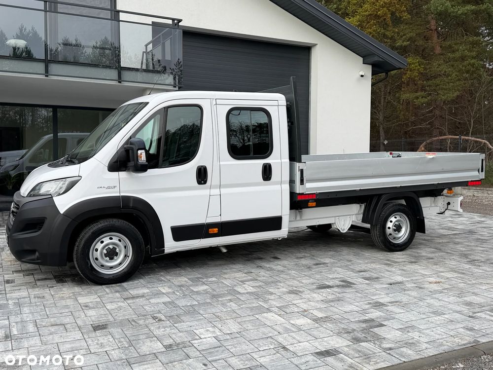Fiat Ducato Maxi Doka 7 osób / Skrzynia 3.3m / Wzmocniony Koła 16'' / Podwójne resory / Ładowność 1285kg / Bogate wyposażenie / Serwisowany / FV23% / Salon PL - 4