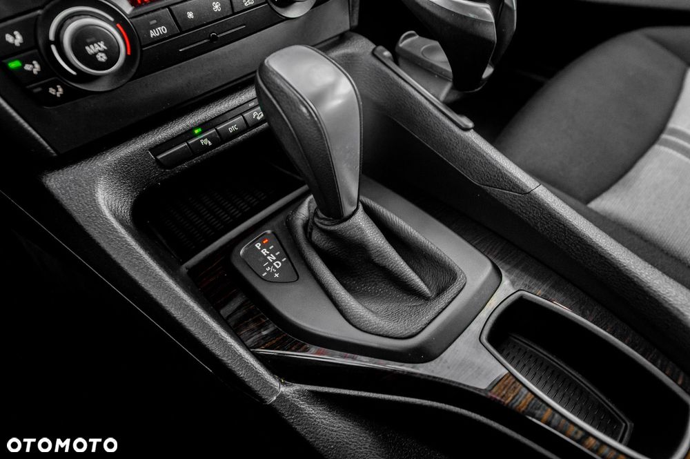 BMW X1 xDrive23d - 34