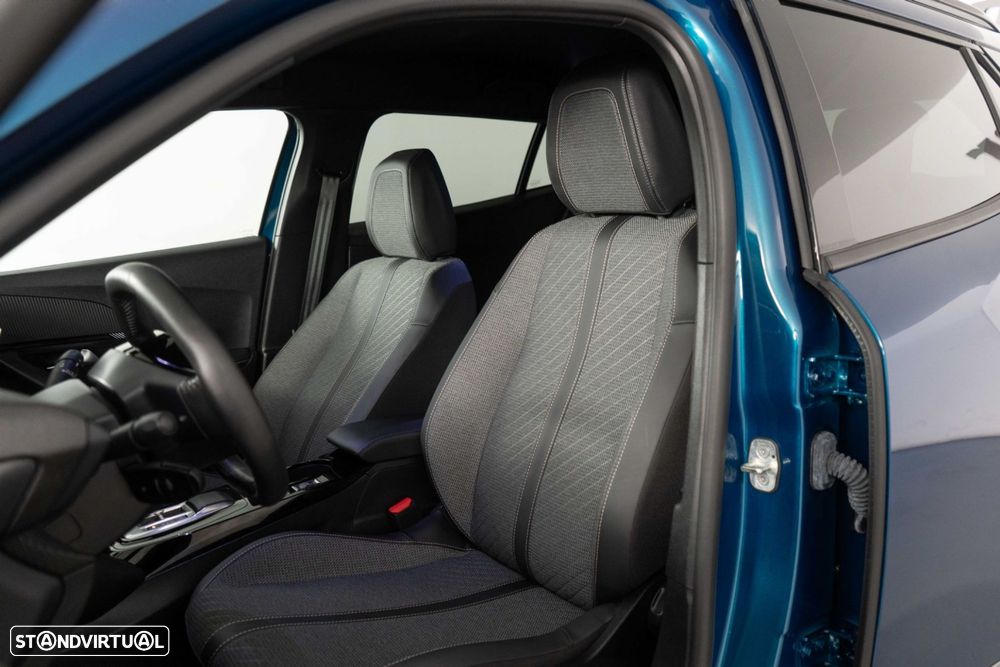 Peugeot e-2008 54 kWh Allure - 10