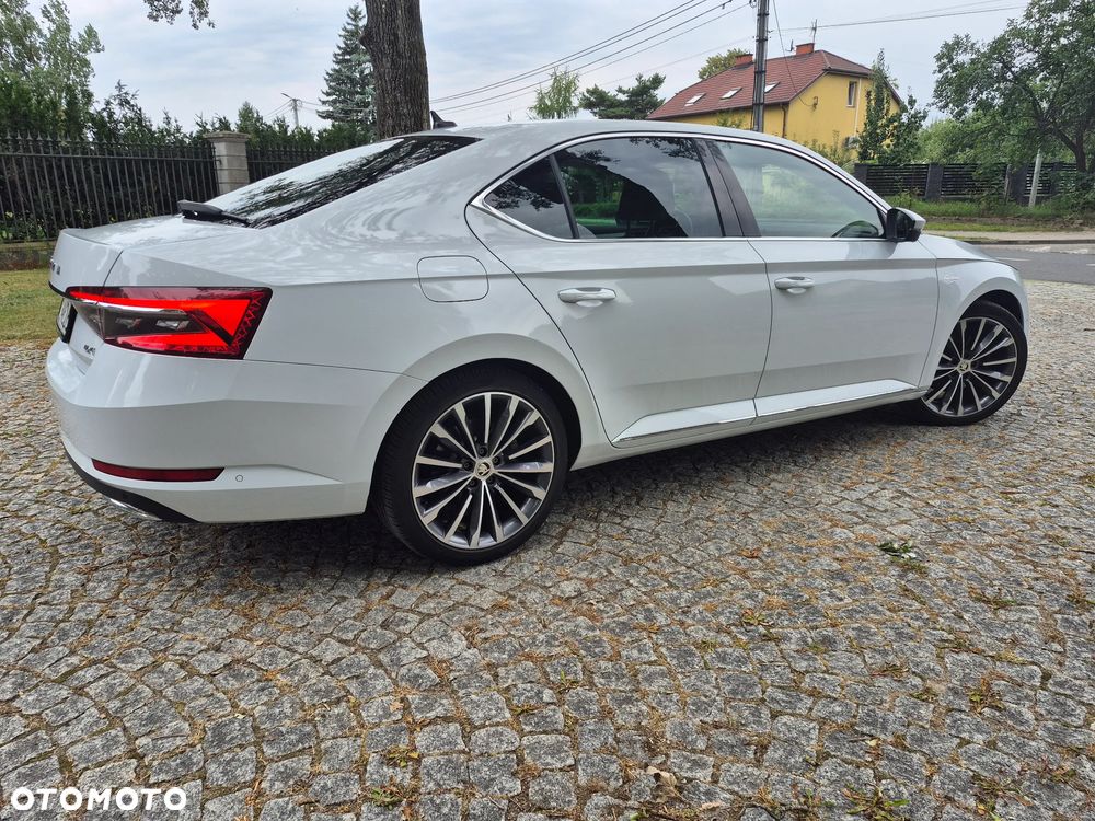 Skoda Superb 2.0 TDI SCR 4x4 L&K DSG - 25