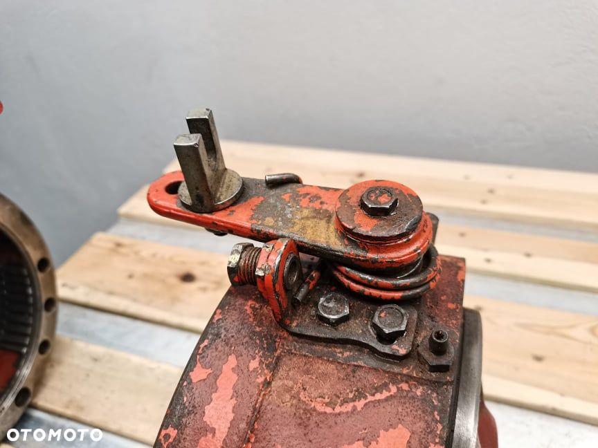 Siłownik hamulca Carraro 12362 Manitou MLT 523 - 3