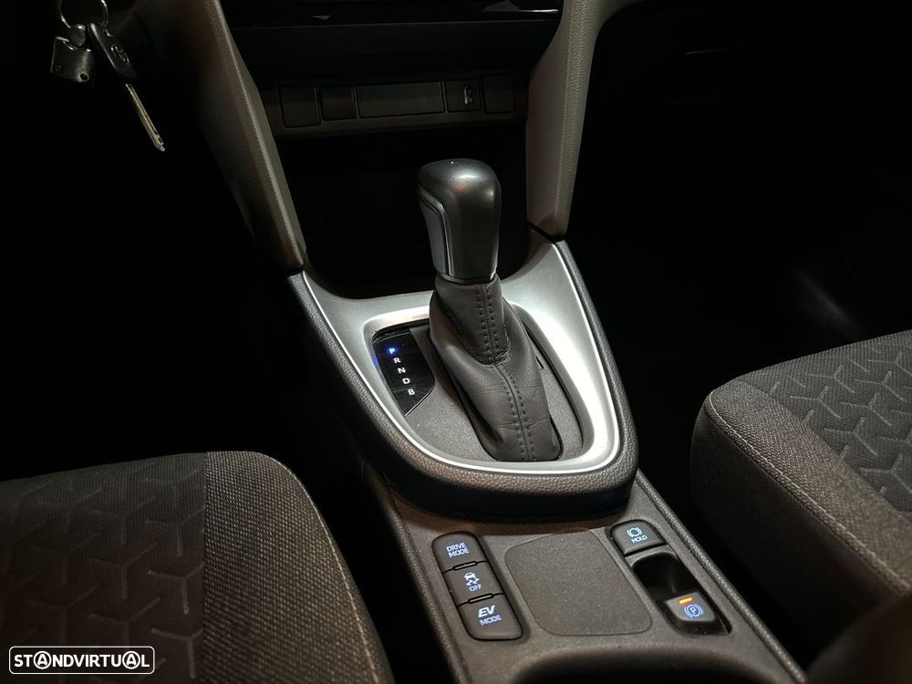 Toyota Yaris Cross 1.5 HDF Comfort Plus - 23