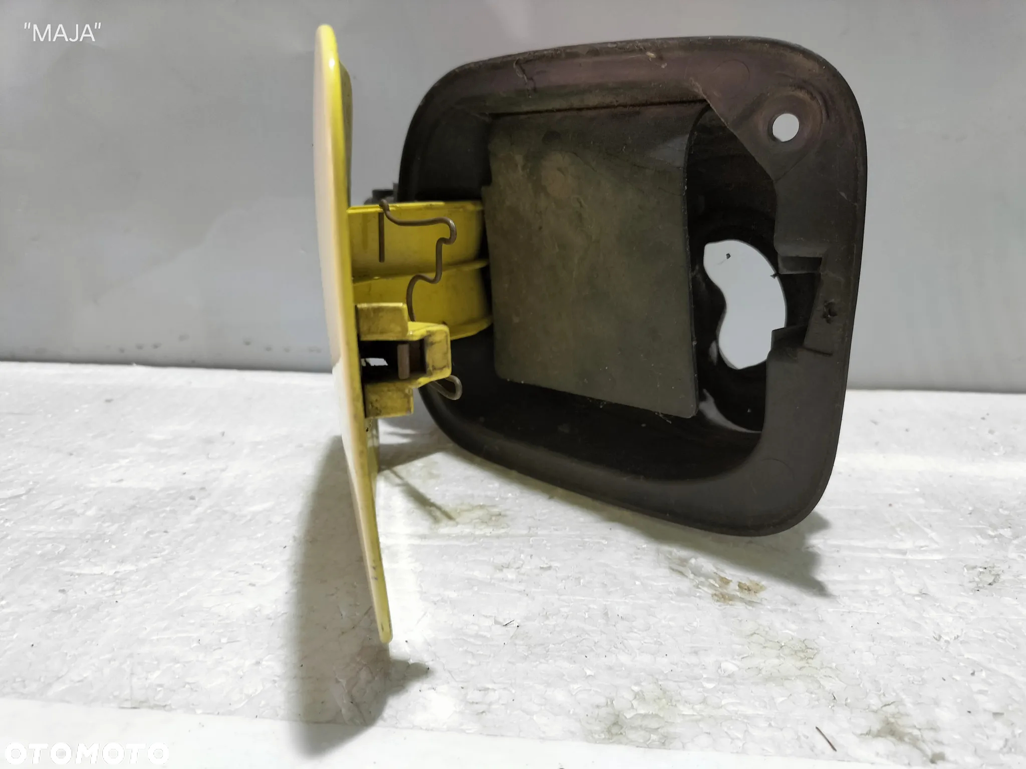 VW NEW BEETLE 1C0808857E KLAPKA WLEWU PALIWA - 2