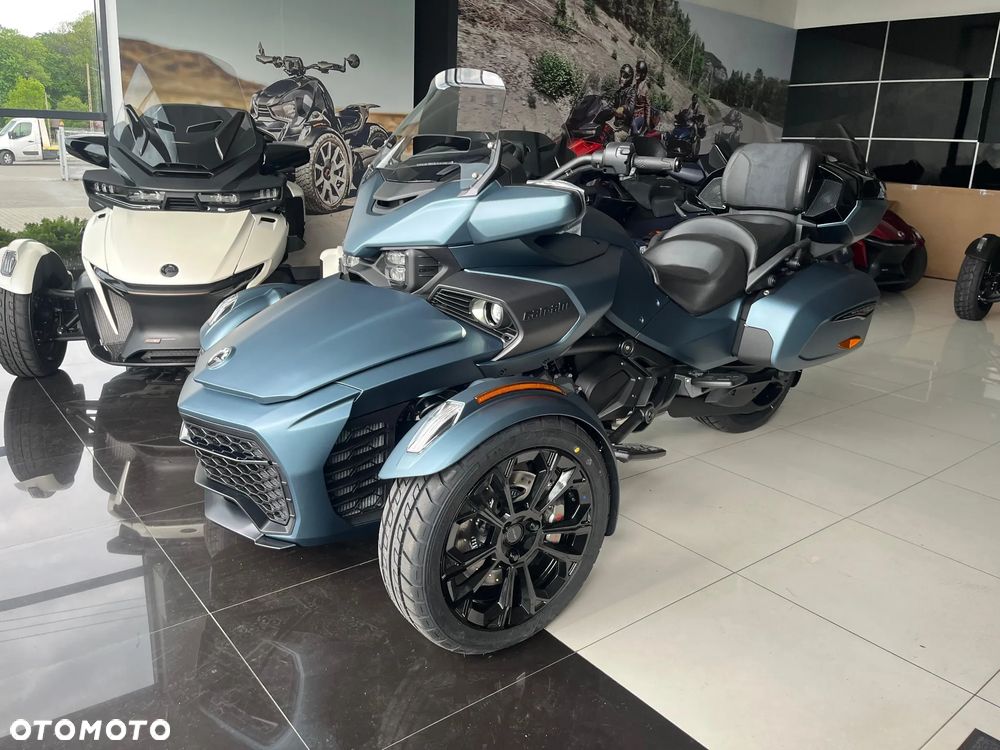 Can-Am Spyder - 1