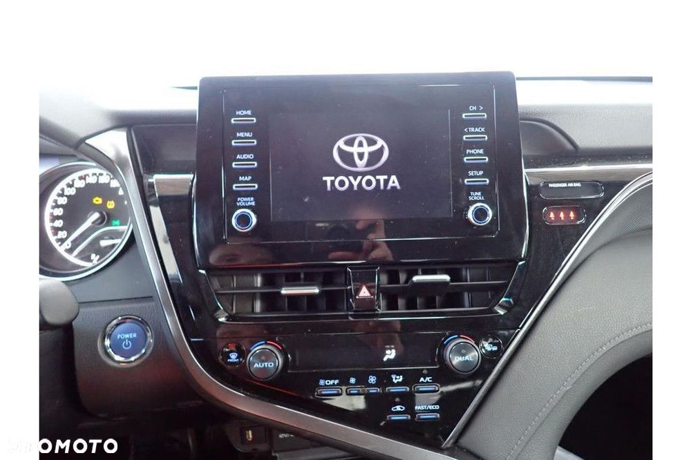Toyota Camry 2.5 Hybrid Comfort CVT - 8