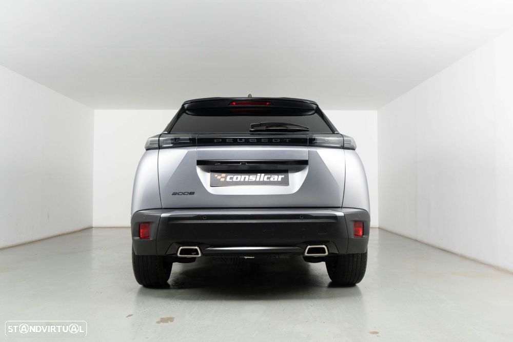 Peugeot 2008 1.2 PureTech Allure Pack EAT8 - 4