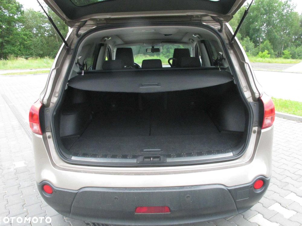 Nissan Qashqai+2 - 4