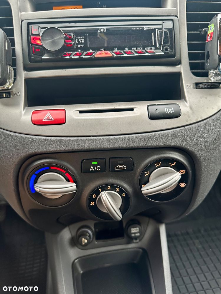 Kia Rio 1.5 CRDi EX - 14
