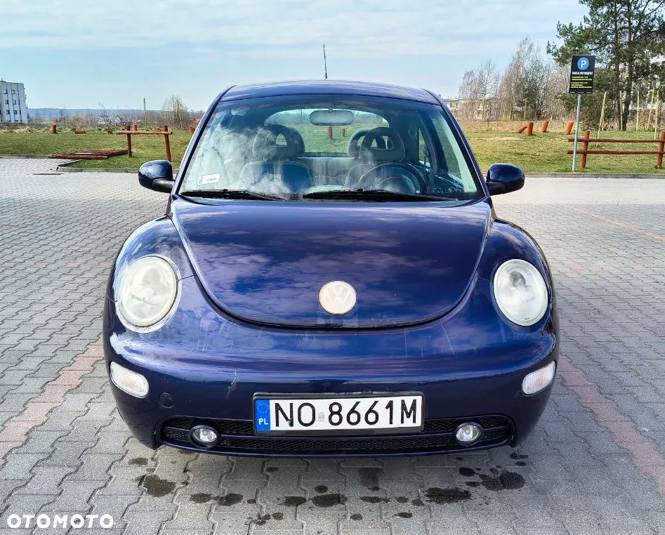 Volkswagen New Beetle 1.6 - 8